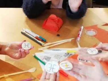 Balva labākajiem skolēniem.