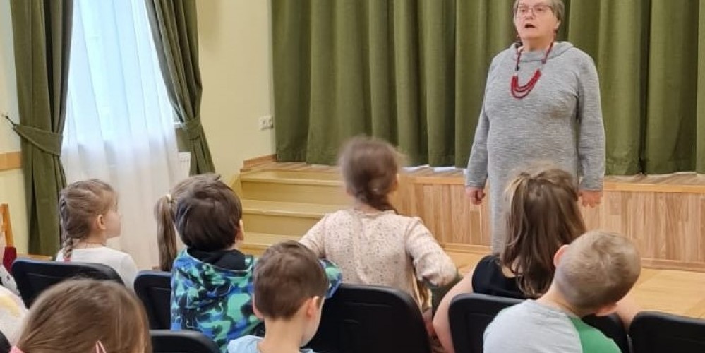 Lekcija par labu uzvedību - Staļģenes skola